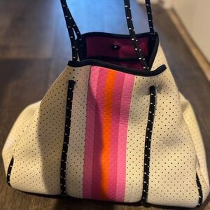 Parker & Hyde expandable neoprene tote